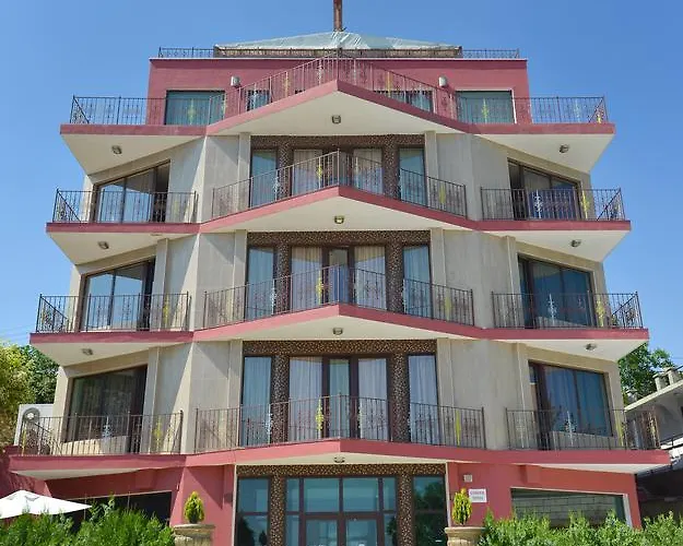 Ellinis Hotel